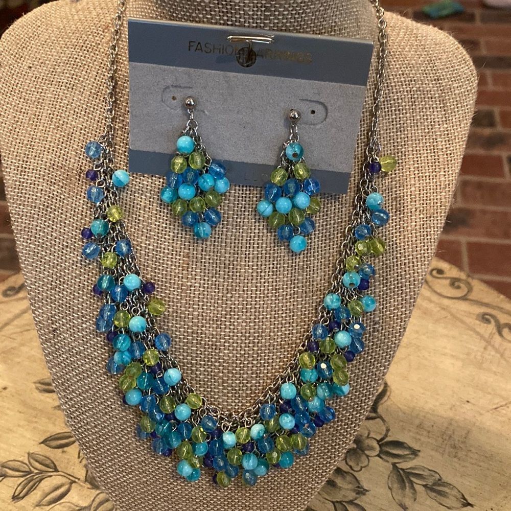 Necklace, Bracelet & Earrings Set